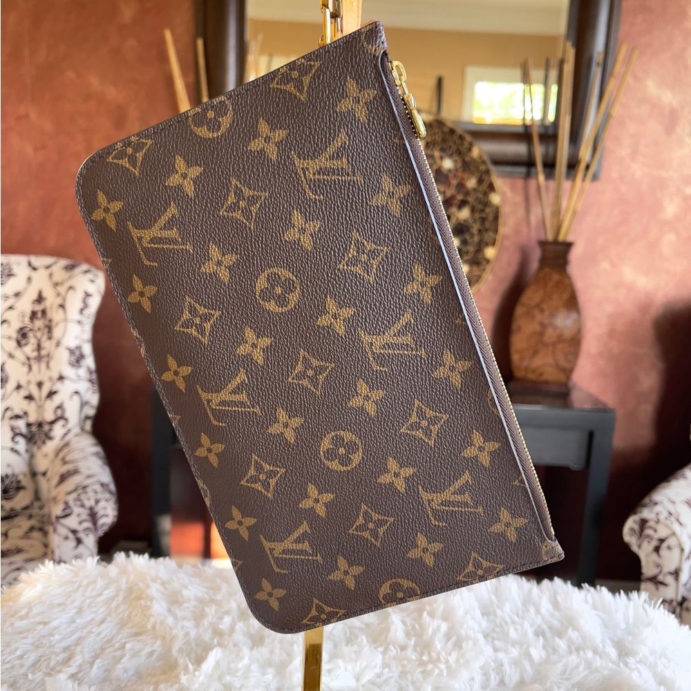 Authentic Louis Vuitton PM Monogram New Wristlet Pouch